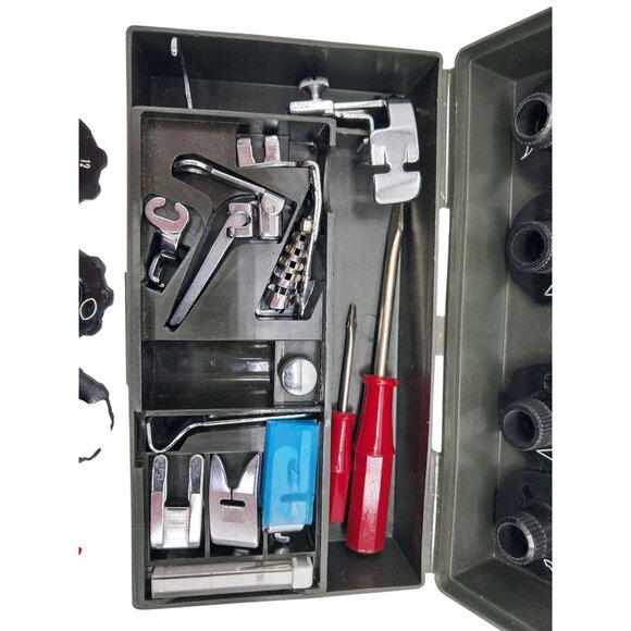 Vintage Wards Signature Sewing Machine Accessory Kit Cams Feet Tools - Picture 5 of 12